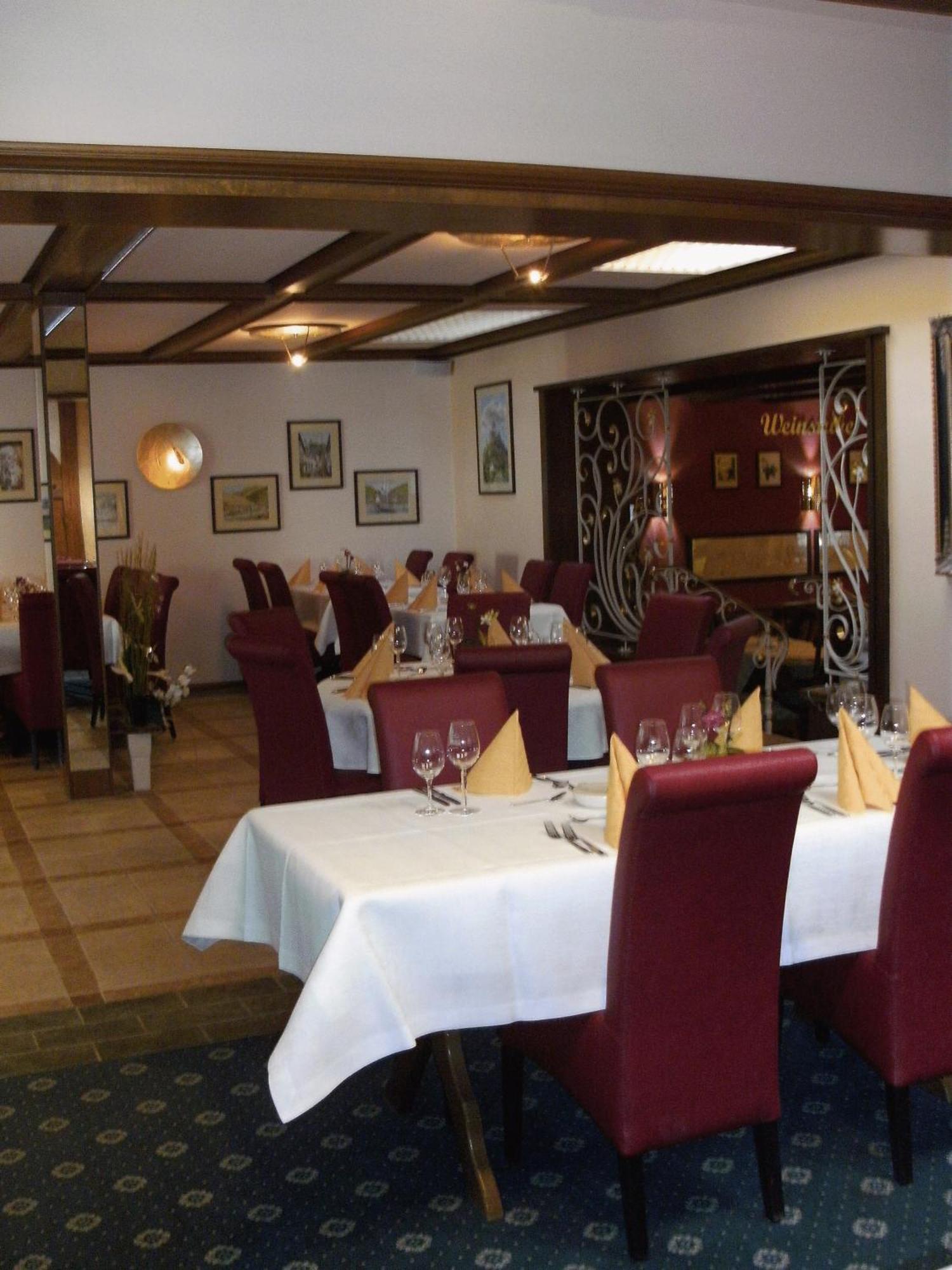 Weinhotel Hubertus Garni Klotten Zewnętrze zdjęcie