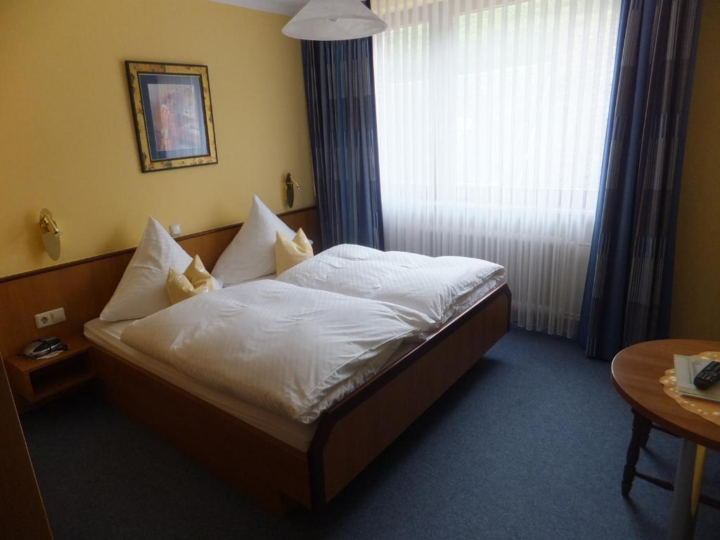 Weinhotel Hubertus Garni Klotten Pokój zdjęcie